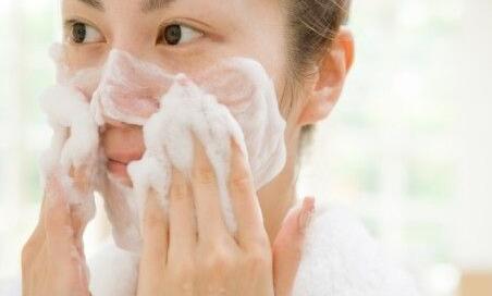 补水工作万万不能忽略 脸部补水方法小秘方