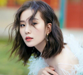 黑长直已经过时 今年流行这4种巨乖“卷发”