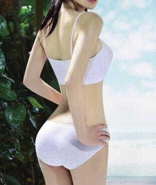 颤抖的双手，缓缓解开腰带~书房里沉腰缓缓进入公主（柳如烟）