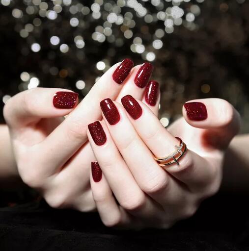 手上长小黑斑怎么办？ 去除手上小黑斑的各种妙招！