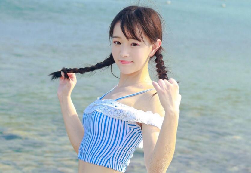 感觉里面痒,好想做 张岚一对很柔软的东西撞在了老李的家伙上