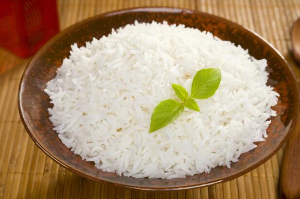 减肥期间可以吃米饭吗？减脂期可以不吃碳水化合物吗
