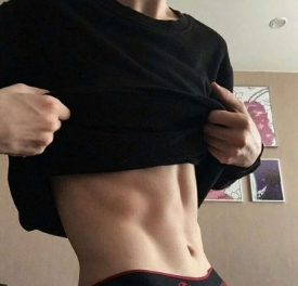 我在洗碗女婿抱住我 那两团避免华还要软的肉团正压在我的身上