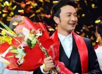 尼格买提主持央视春晚 5年婚姻膝下无子