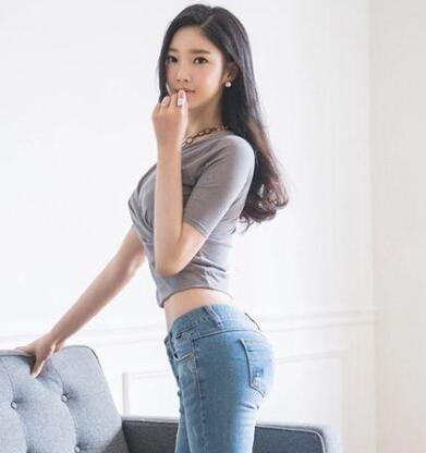 不要摁不要吸那里医生 裤子涨的忍不住隔着衣服磨蹭她的腿