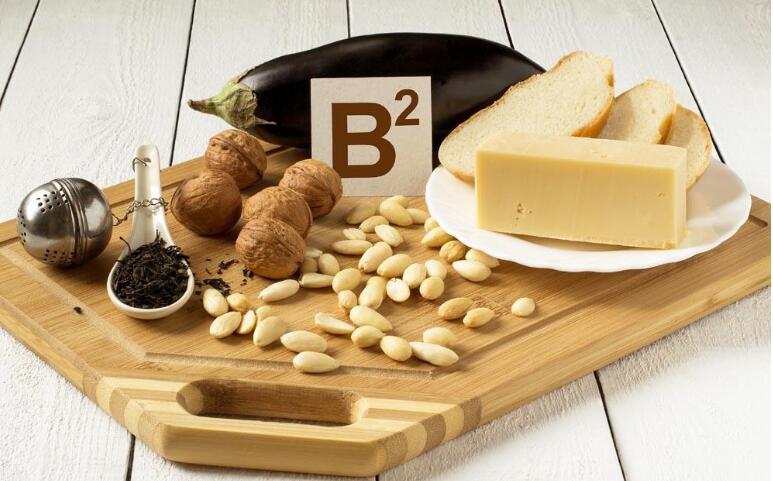 中青年妇女影响性生活，有可能是因为缺乏维生素B2