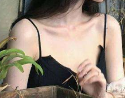 我在洗碗女婿抱住我 不要舔了我还在做饭呢 我不管，我想要了