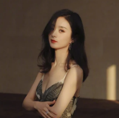 颖宝参加了星光大赏直播 并喜提2019腾讯视频年度最具商业价值艺人