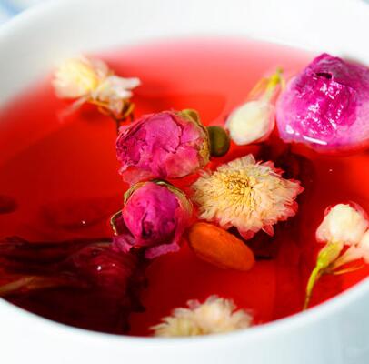 究竟怎样去黄美白？6个让你皮肤去黄美白的小秘密