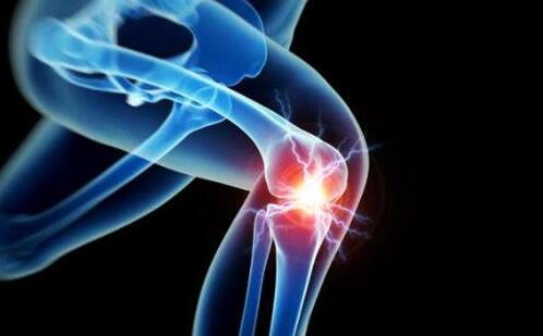 关节炎会伴随关节痛、残疾、行走困难 患上关节炎应该怎么办？