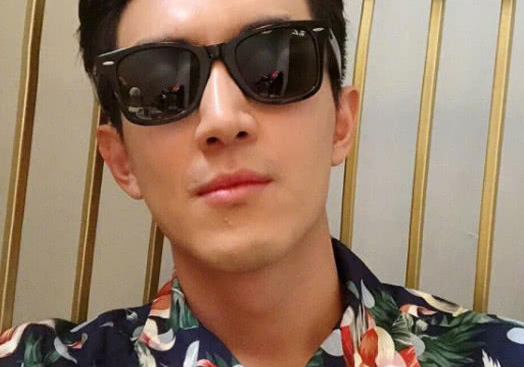 终于等到活跃博主林更新上综艺了 并且公布了自己梦中情人的标准