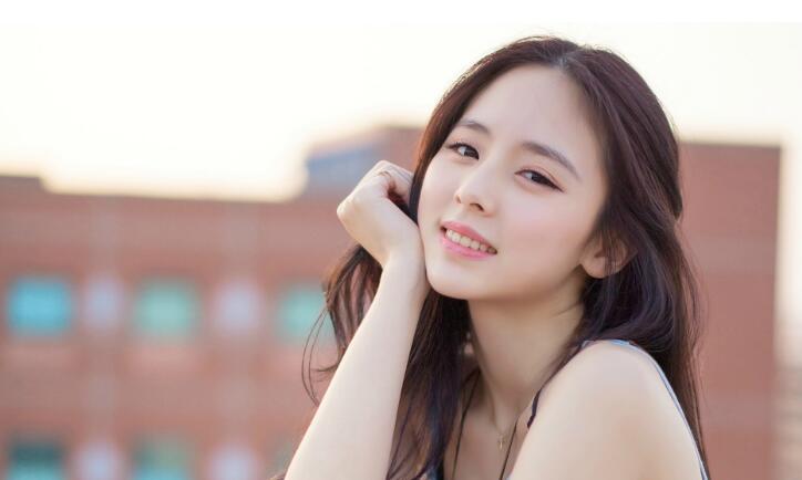 小妖精一天不做就难受呀 赵狗蛋早已被撩拨的心里一团火