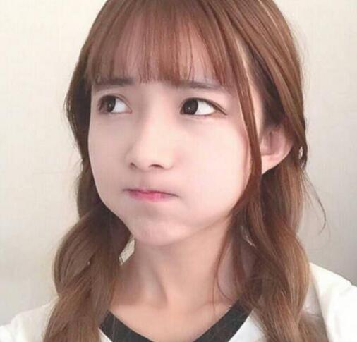 轻点儿,我,我痛，我轻点过会儿就不痛了