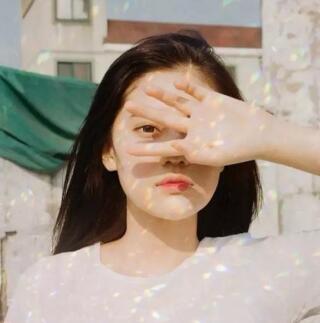 宝贝儿把腰抬起来  那一对，颤颤巍巍的，还微微上翘