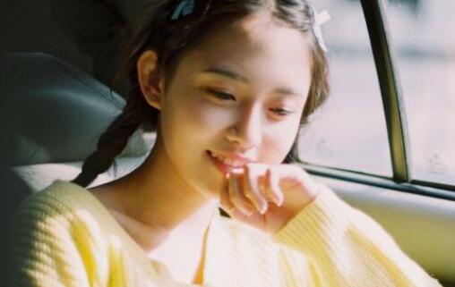 乖放松还有一半没进去 小林紧紧的抓住了杜芳婷的酥香软玉