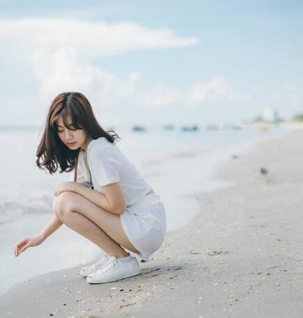 我快受不了,断的发出一声声娇喘,快点，再快点，碰到起的点了，好舒服