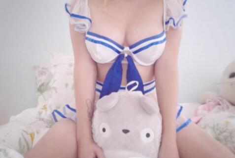 小宝贝你是想夹断我吗 柳媚媚顿时就疼的身子一颤