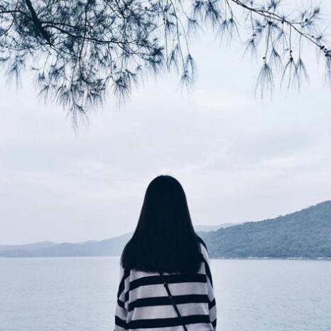 老王伸出舌头，想要更多，你别顶了太大了