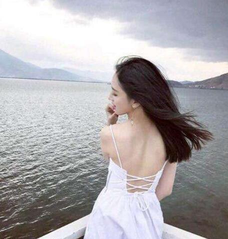 老婆，你终于回来了，我好想你啊，宝贝你的胸好大好想吃