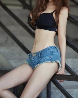 女生高潮时最明显的反应  宝贝都湿成这样了还说不要