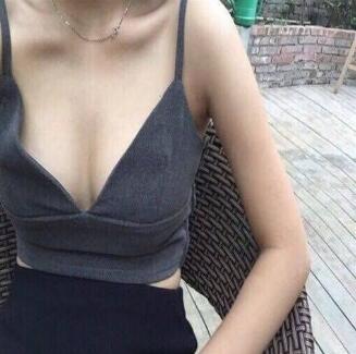 丫头别动我还在里面要断了 戳中她敏感的神经