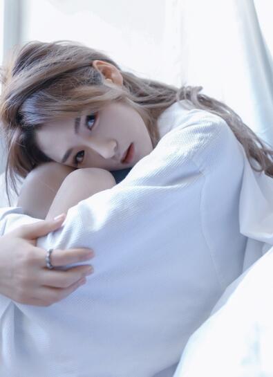 亲爱的我好想你干 这么大！这要是插进来，叫人怎么受得了！