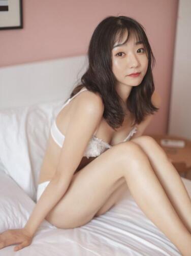 男朋友吃你胸你会叫吗 口述又硬又粗我受不了,宝贝啊叫大点声