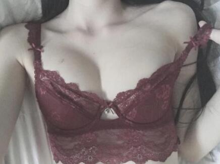 再深点还不够快点啊 温热的舒适感差点叫了出来