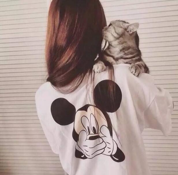 张岚双腿夹的紧紧的，还轻轻摆动着，乖乖宝贝让我爽一下