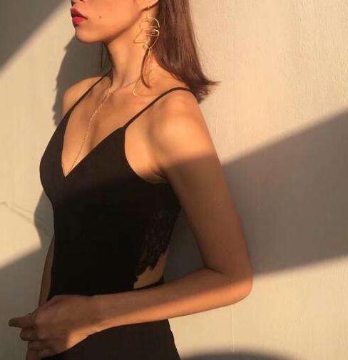 多出点水不然一会疼的是你 林子惠皱着眉头，忍不住发出一声低鸣