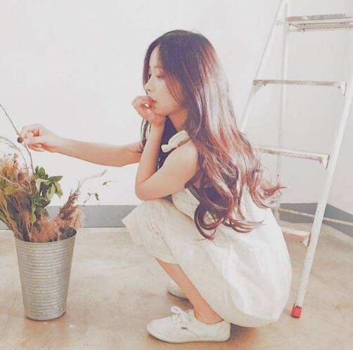 唔唔唔别揉了啊好讨厌，滑腻腻的感觉从舌尖传来一直传到王刚心底