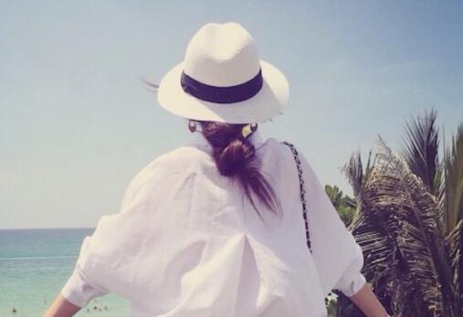 下面水很多你帮我擦一下吧 里面痒痒的快帮我止痒