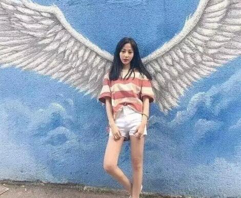 宝贝对我满意吗那里别 打开腿我想尝尝你的味道 宝贝我的尺寸舒服吗