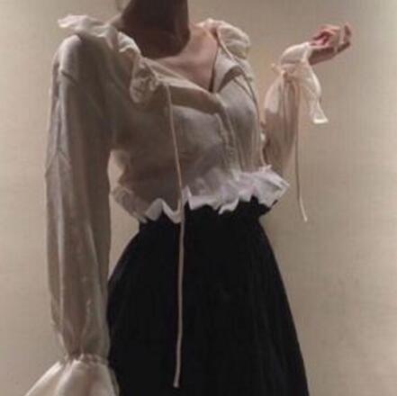 按着她的腰疯狂的撞击闷哼，从背后抱着感觉都快炸了