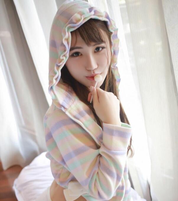 放松一点要被你夹断了——隔着一层的肉壁两根