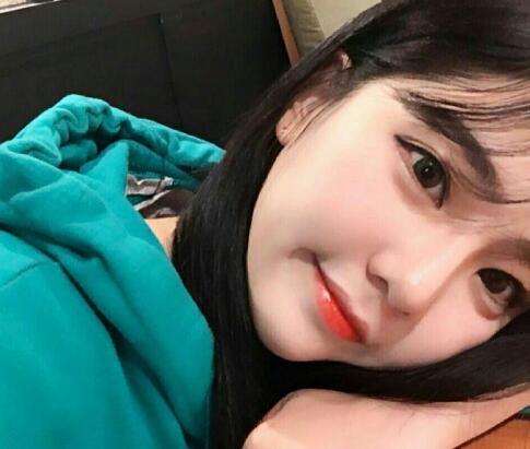 他的炙热在身体里不肯出来 吃饭时也埋在她体内不愿出来