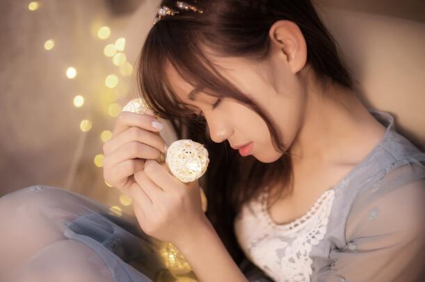 小妖精看你水流这么多 拔出来啊!我们不可以这样啊