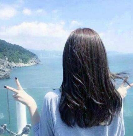 宝贝喜欢我这样进入你吗，林清清本能的夹紧了双腿