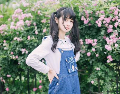 唔唔唔别揉了啊好讨厌 她眼神开始迷离，红唇微微张启