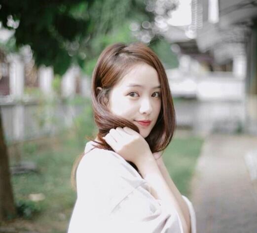 h太大了不行会撑坏的，被他这么一捏，难受起来