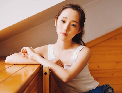 嗯要死了再快一点 呼吸有点急促，整个人有点错乱