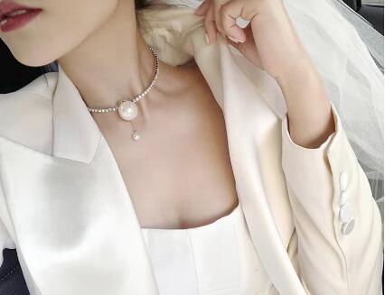 按摩按着按着就做了 超乎寻常的刺激让她兴奋不已