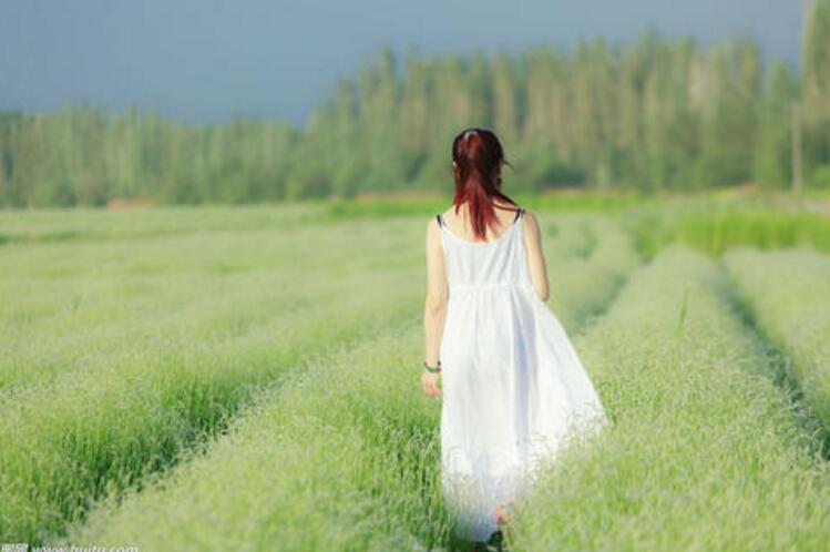 妖精真想死在你身上，今天我一定得把你压在身下，狠狠的尝尝滋味