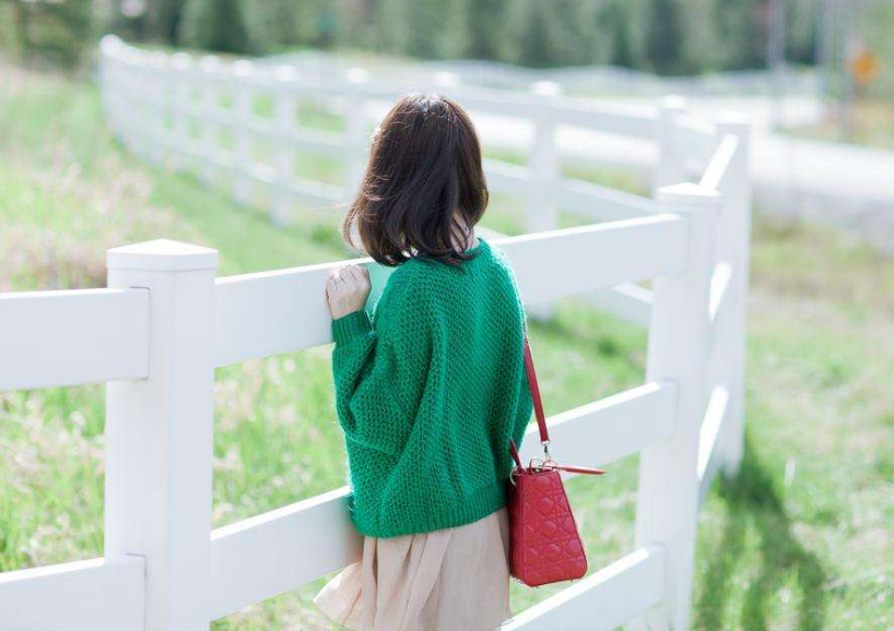 洗手台的娇喘h，宝贝镜子里的你多浪