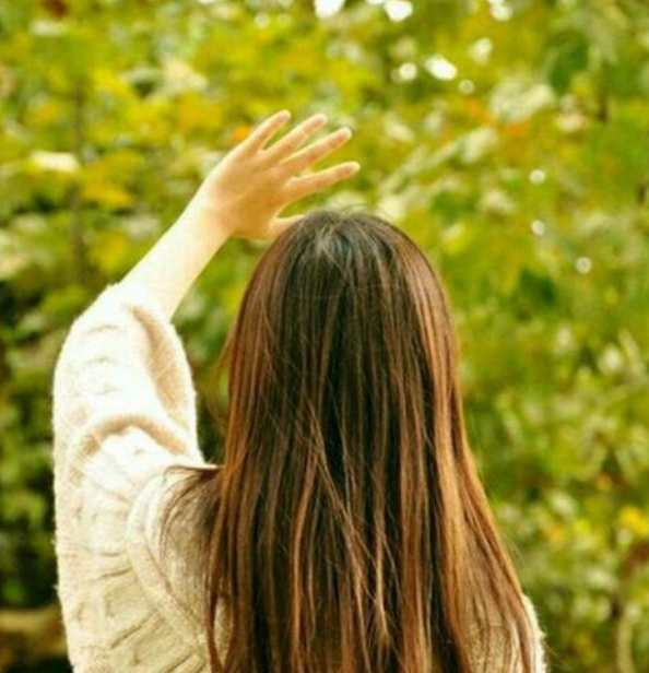 小东西才几天没做就湿成这样，你可真是个小骚蹄子