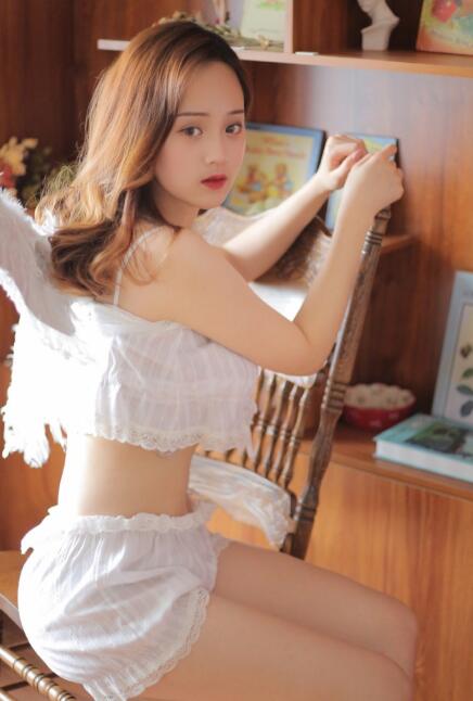 哦宝贝你趴在洗手台上 对准了林莹莹那处 啊好深好痛肉污文