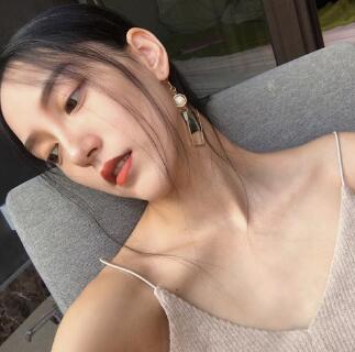 宝贝我好硬我想要你 那种来回滑动的感觉，让她无法忍受