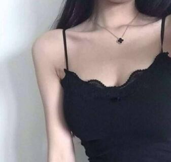 宝贝儿下面吃饱了没 李欣然娇躯微微一颤，俏脸通红地