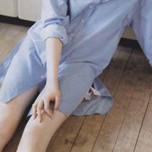 男女上床，大晚上的孤男寡女共处一室，这机会可是千载难逢啊！