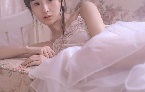 别穿内裤我方便要你，男朋友摸完我下面之后好开心